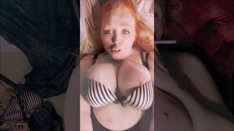 Compilation de sexe virtuel en POV avec une femme chaude encourageant la fécondation pendant que la fille se masturbe