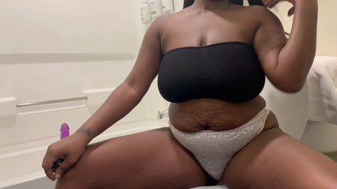 Raccolta di scuotimento del sedere in calze a rete sexy