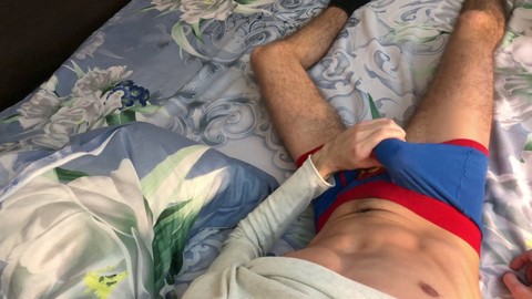 Ragazzo che si lamenta, gemiti maschili, cazzo palpitante