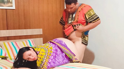 バンギング, デシセックス, 巨尻