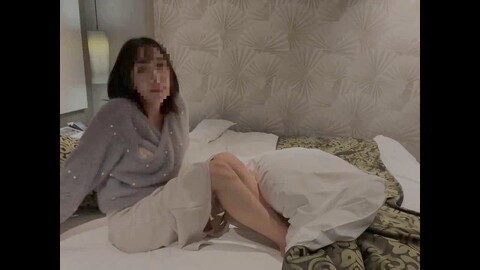 Madre madura de Corea da una felación sensual