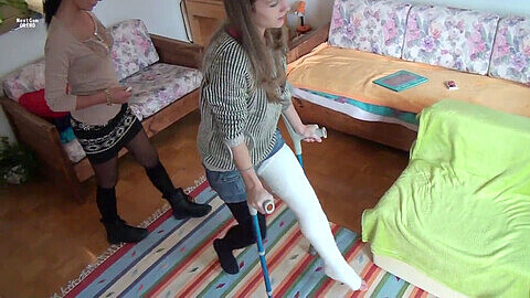 Leg cast, son broken leg, dllc