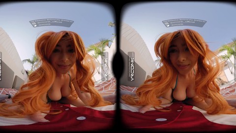 La Reine du Porno en Réalité Virtuelle Chloe Surreal dans une action torride - Nami se fait pilonner fort dans une séance de cosplay en réalité virtuelle